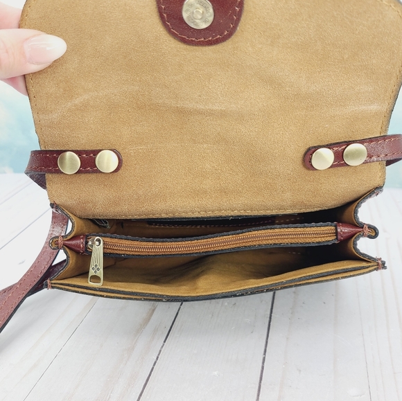 Patricia Nash Torri Kent Countryside Navy Crossbody - Picture 7 of 10